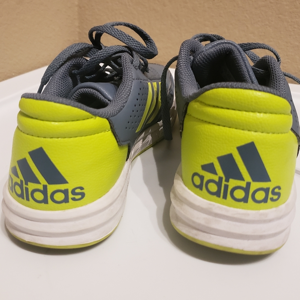 Adidas Alta Sport Athletic Shoes Grey And Green Youth Size 2 - Picture 3 of 5